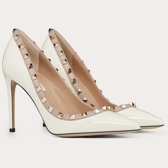 Valentino Garavani Shoes - Valentino Rockstud Pumps